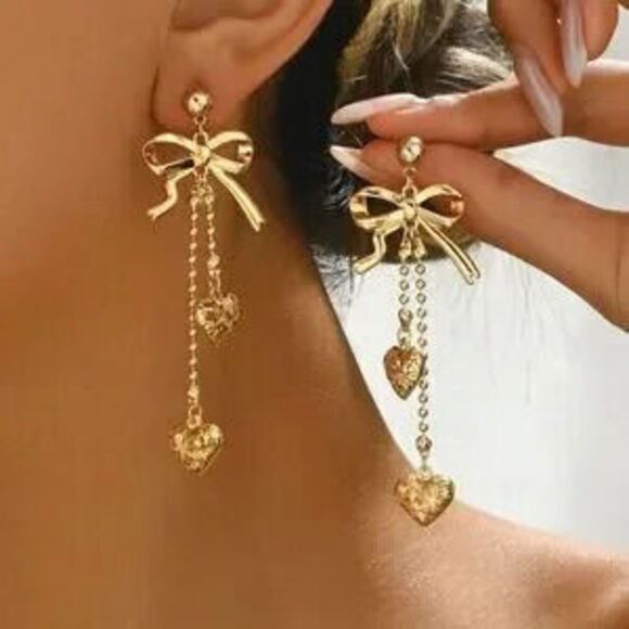 Jewelry - Luxe Gold Tone Bow Heart Drop Earrings